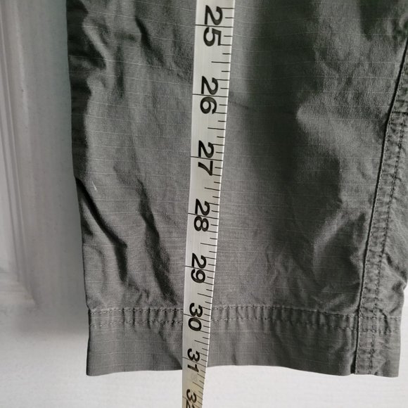 Columbia Omni Shade Cargo Capri's - Picture 14 of 14